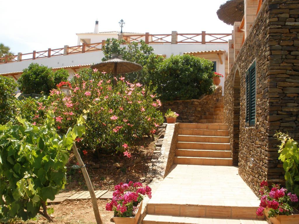 Monte da Bravura Green Resort Bensafrim Exterior foto